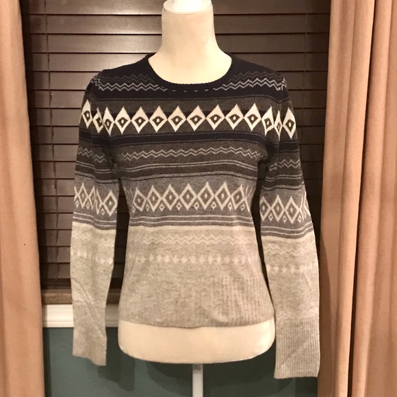 J. Crew Fair Isle Sweater❤️ - Picture 2 of 3